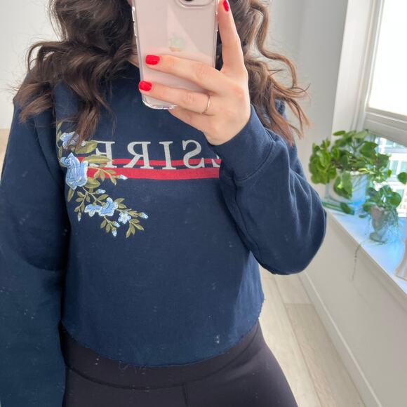 Urban Outfitters Blue Desire Graphic Cropped Sweatshirt Size Small - Picture 3 of 4